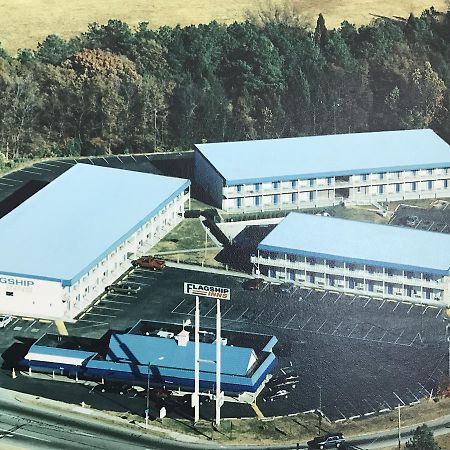 Flagship Inn Petersburg Zewnętrze zdjęcie